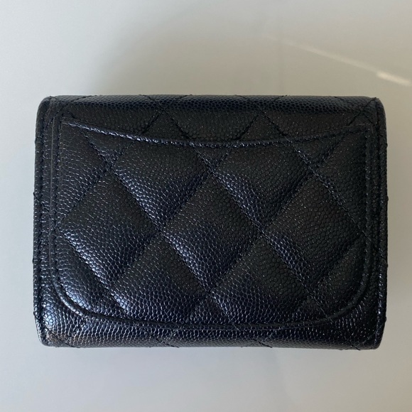 SOLD❌ RARE Chanel Card Holder XL - Picture 3 of 14